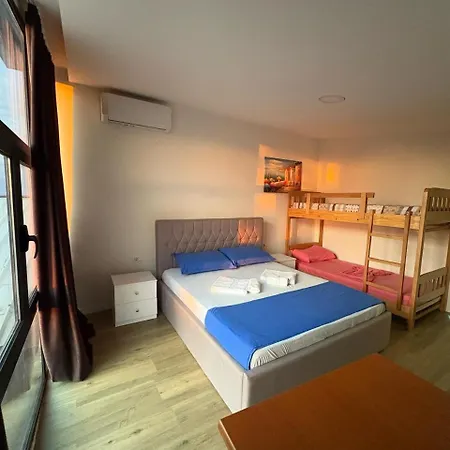 Saint Tropez Durres Bisht Kamez