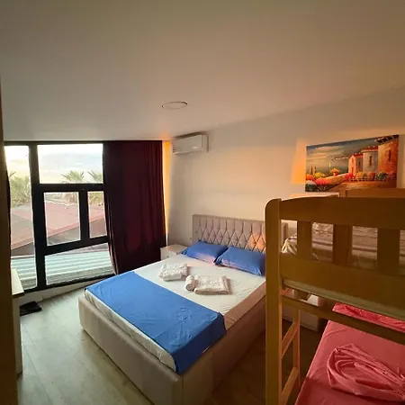 Saint Tropez Durres Hotel Bisht Kamez